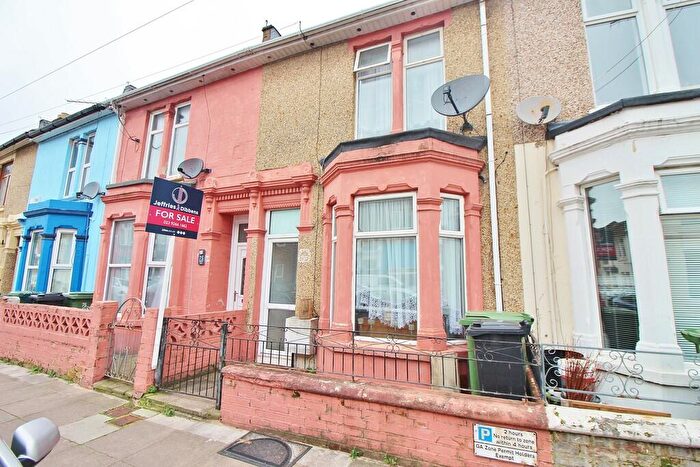 3 Bedroom Terraced House For Sale In Walmer Road, Fratton, PO1