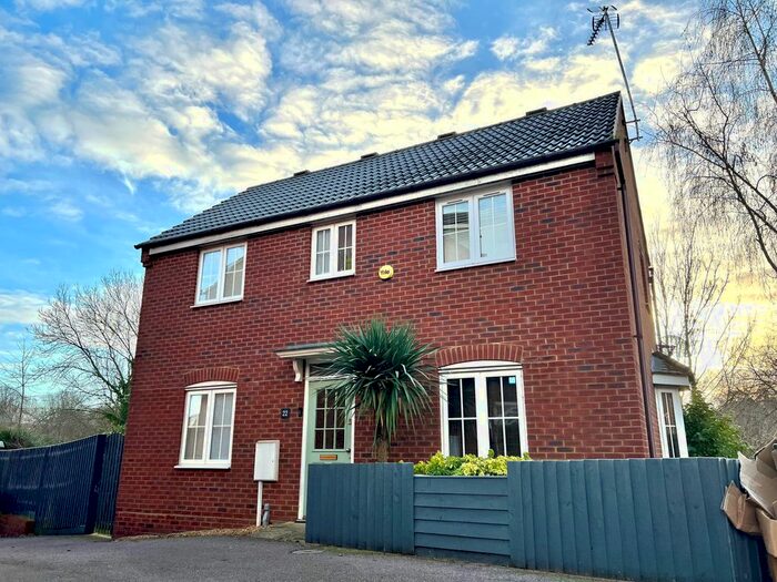 3 Bedroom Detached House To Rent In Stone Close, Wellingborough NN8