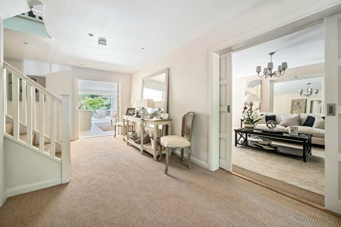 5 Bedroom Detached House For Sale In Botley Road, Burridge, Southampton, SO31