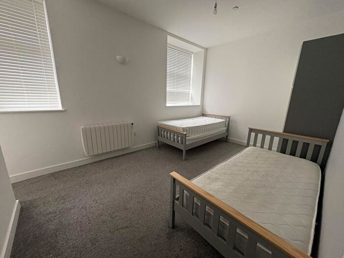 2 Bedroom Apartment To Rent In Castle View Court, Newport, NP20