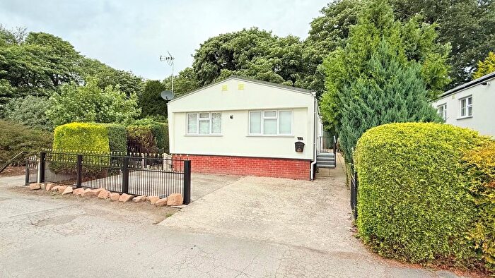 1 Bedroom Park Home For Sale In Wood End, Halsnead Park, Whiston, L35