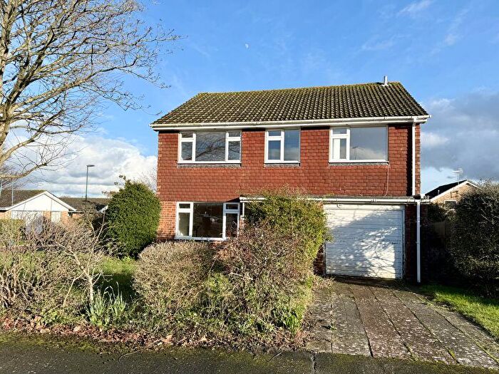 4 Bedroom Detached House For Sale In Furners Mead, Henfield, BN5