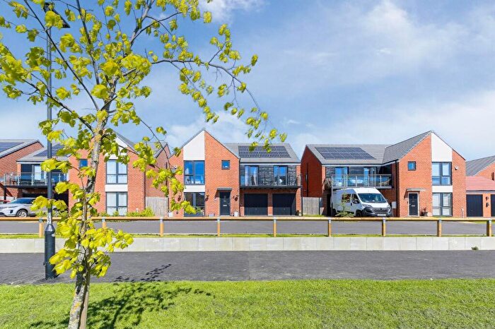 6 Bedroom Detached House For Sale In Orangetip Gardens, Great Park, NE13