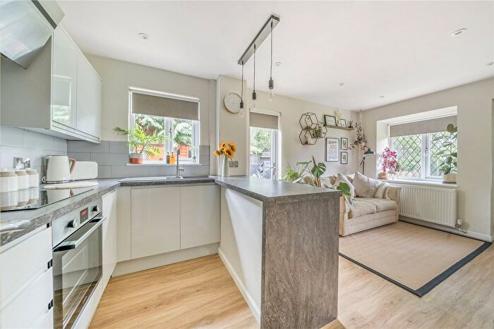 1 Bedroom End Of Terrace House For Sale In Petersfield, Hampshire, GU32