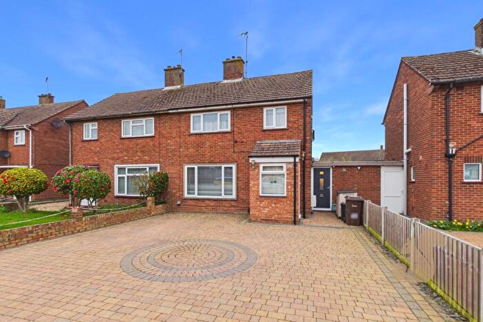 4 Bedroom Semi Detached House For Sale In Gosbecks Road, Colchester, CO2
