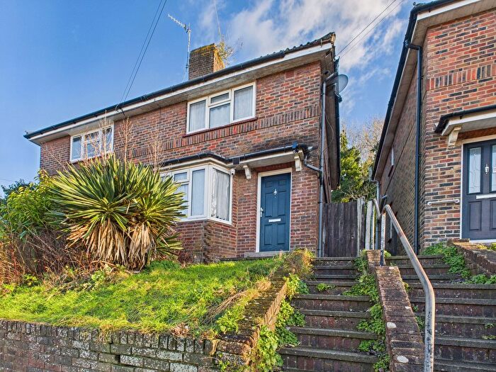 2 Bedroom Semi-Detached House To Rent In Hodshrove Road, Brighton, BN2