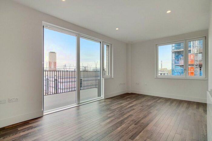 1 Bedroom Flat To Rent In Moulding Lane, London, SE14