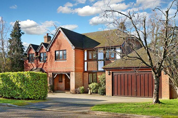 5 Bedroom Detached House For Sale In Hill Place, Farnham Common, Buckinghamshire, SL2