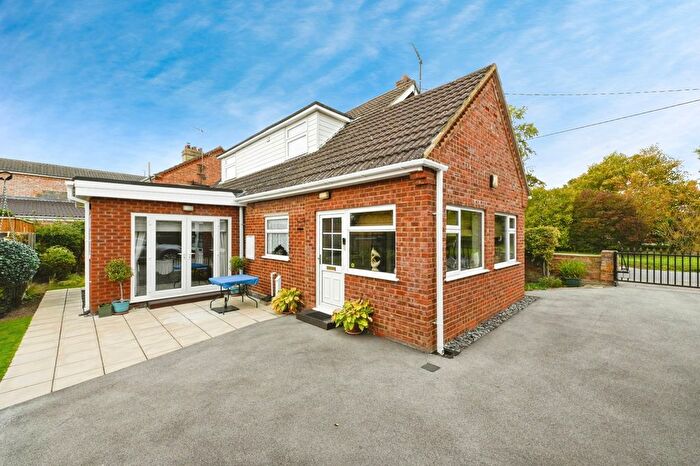 3 Bedroom Detached House For Sale In Basin Road, Outwell, Wisbech, Cambridgeshire, PE14