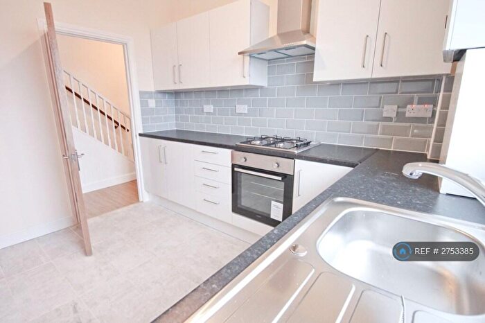 2 Bedroom Flat To Rent In Mapperley, Nottingham, NG3