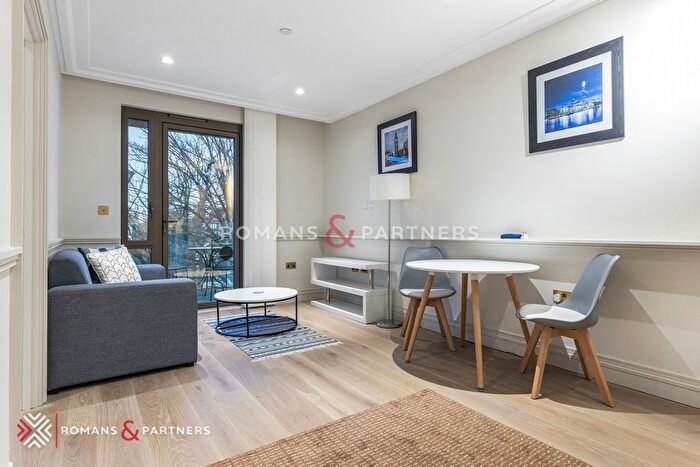 1 Bedroom Flat To Rent In Queens Wharf, Hammersmith, W6