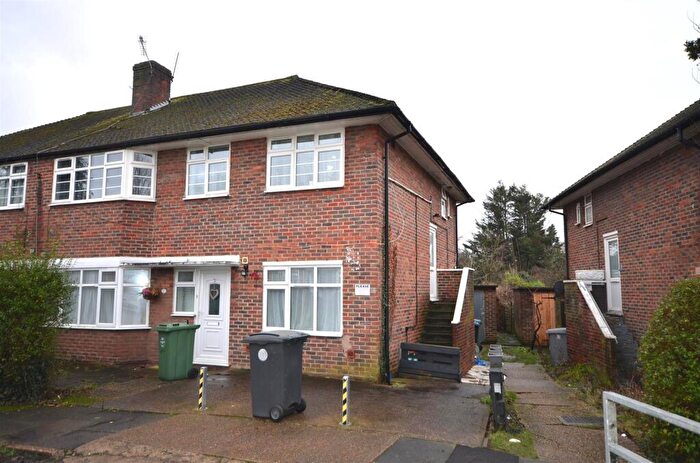 2 Bedroom Flat For Sale In Harrowdene Road, Wembley, Middlesex, HA0