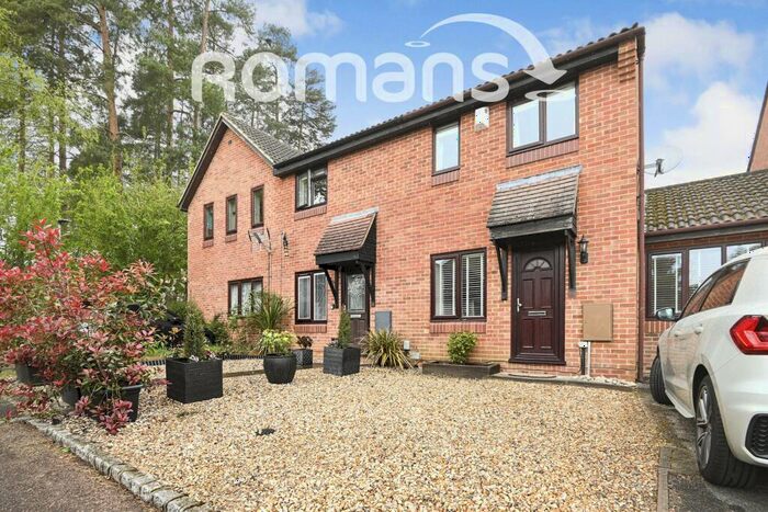 2 Bedroom Semi-Detached House To Rent In Slaidburn Green, RG12