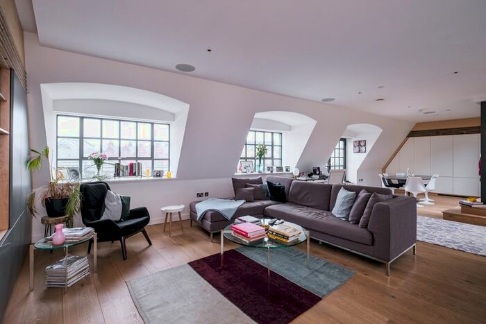 2 Bedroom Flat To Rent In Winchester Walk, London SE1