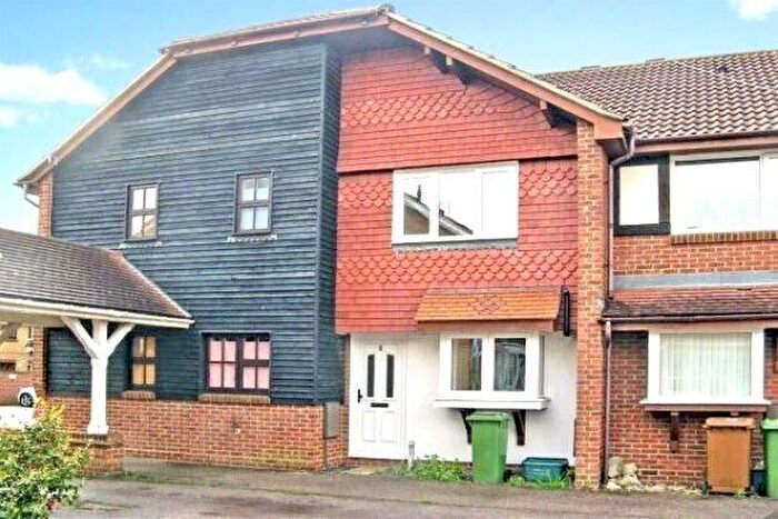 2 Bedroom Property To Rent In Forge Way, Tonbridge, TN12