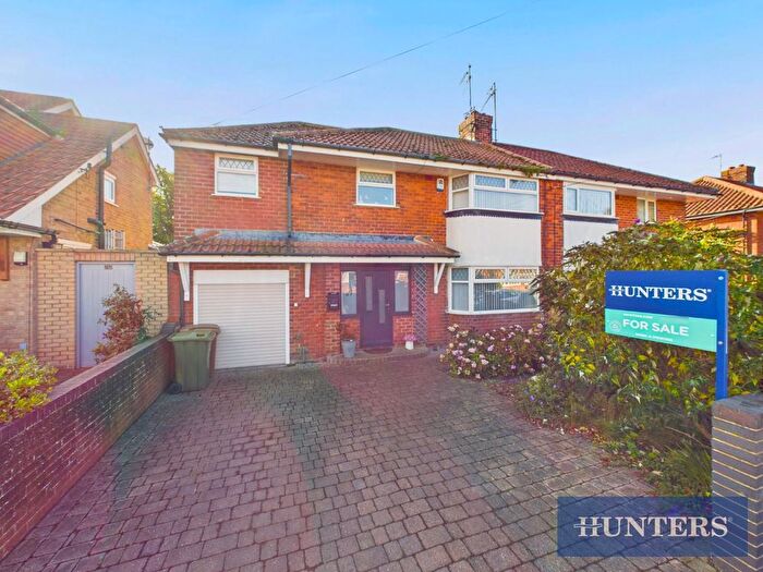 4 Bedroom Semi-detached House For Sale In Belvedere Road, Bridlington, Yorkshire, YO15
