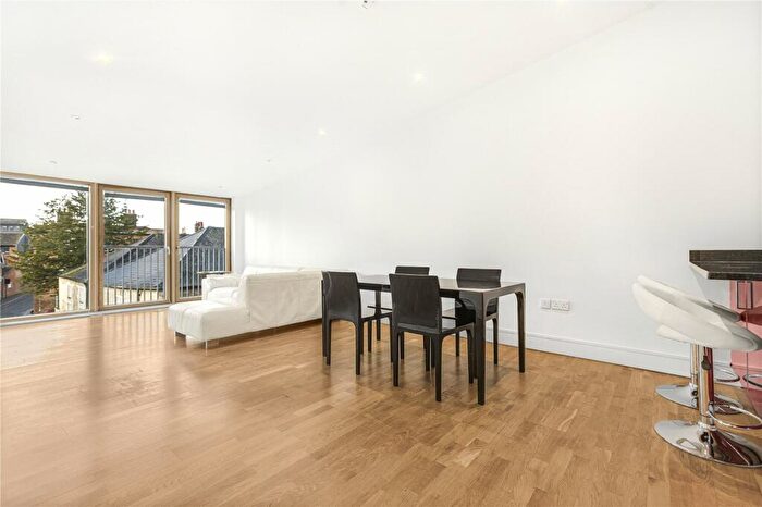 2 Bedroom Apartment To Rent In Contemporary -Bedroom, -Bathroom Apartment In Central Oxford, OX1