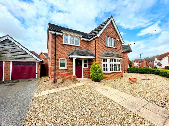 4 Bedroom Detached House To Rent In Rinovia Drive, Scartho Top, Grimsby, DN33