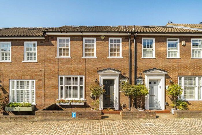4 Bedroom House For Sale In Fairfax Place, South Hampstead, NW6