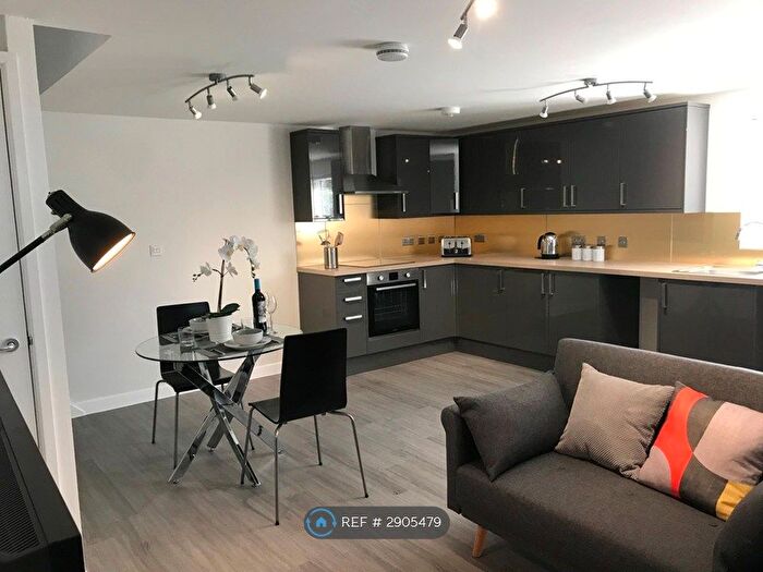1 Bedroom Semi-Detached House To Rent In First Avenue, Chelmsford, CM1