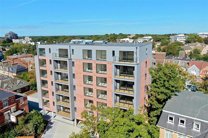 1 Bedroom Apartment For Sale In Wootton Mount, Bournemouth, Dorset, BH1