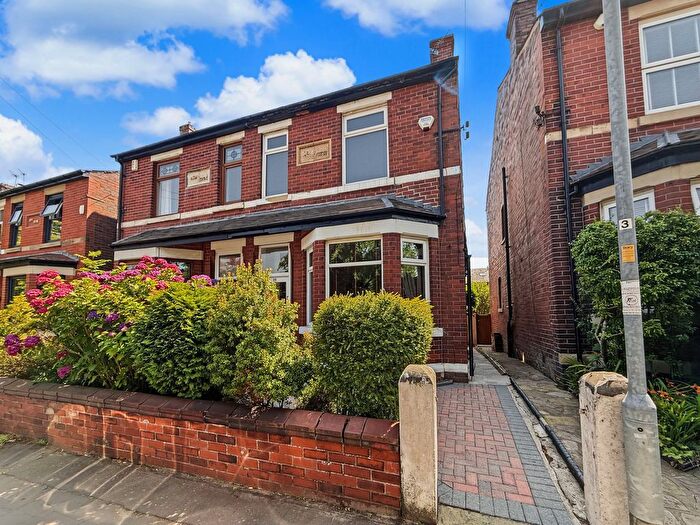 3 Bedroom Semi-Detached House For Sale In Egerton Road, Whitefield, M45