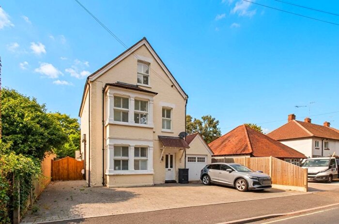 5 Bedroom Detached House For Sale In Drill Hall Road, Chertsey, KT16