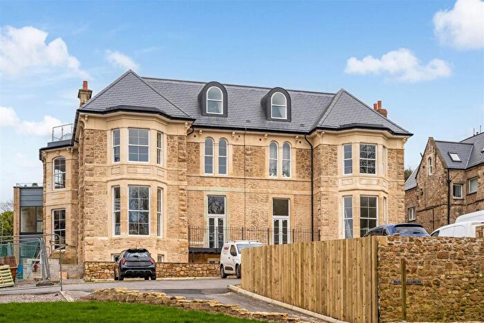 2 Bedroom Apartment For Sale In Exceptional Duplex Apartment In Clevedon, BS21