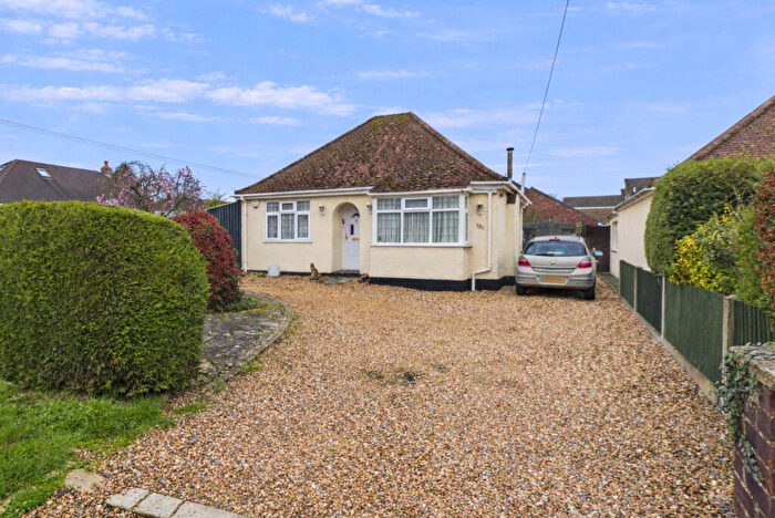 2 Bedroom Bungalow For Sale In Tile Kiln Lane, Leverstock Green, HP3