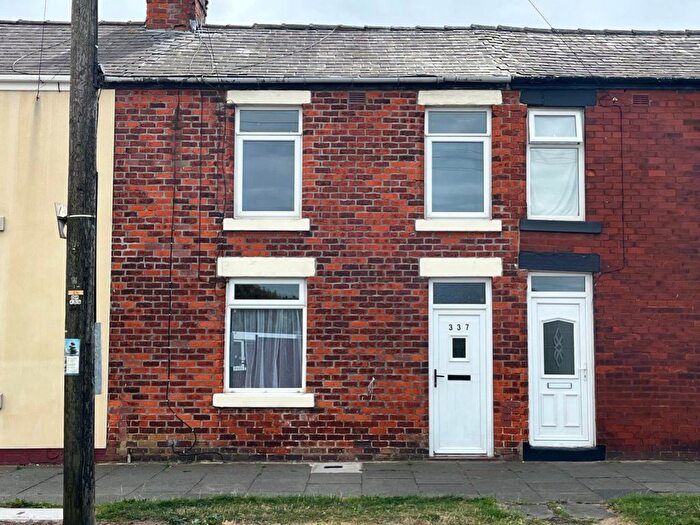 2 Bedroom Property To Rent In Highfield Road, Blackpool, Lancashire, FY4