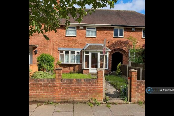 3 Bedroom Terraced House To Rent In School Lane, Buckland End, Birmingham, B34