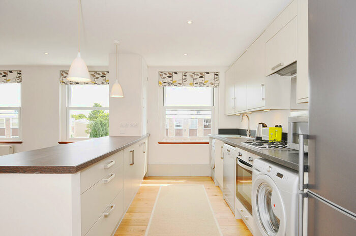 2 Bedroom Apartment To Rent In Park Close, North Oxford, OX2