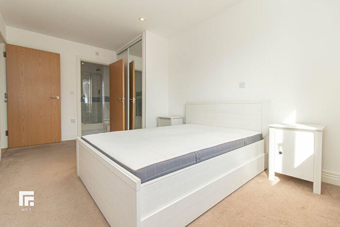 2 Bedroom Apartment To Rent In Kilcredaun House, Prospect Place, Cardiff Bay, CF11