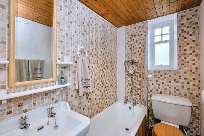 1 Bedroom Flat For Sale In Argyle Street, St Andrews, KY16