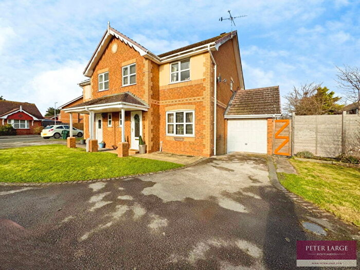 3 Bedroom Semi-Detached House For Sale In Parc Morfa, Kinmel Bay, Conwy, LL18