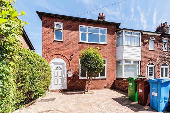 3 Bedroom End Of Terrace House For Sale In Burnage Lane, Manchester, M19