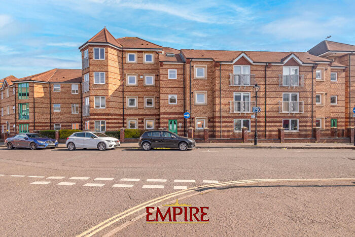 2 Bedroom Apartment To Rent In Carpathian Court, (Chamerlain Court), Augusta Street, Birmingham, B18