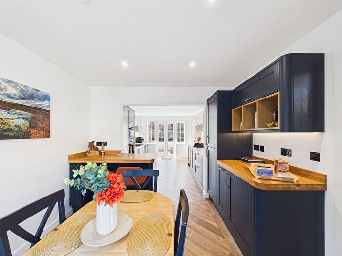 4 Bedroom Semi Detached House For Sale In Murrayfield Gardens, Whitby, North Yorkshire, YO21