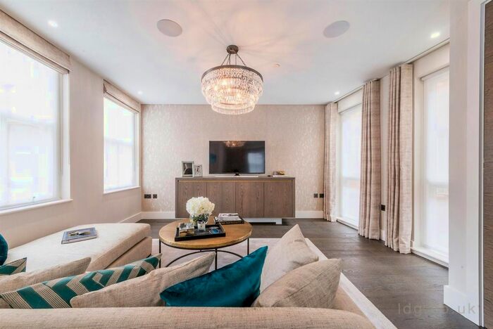 1 Bedroom Flat To Rent In Pink Mews, Holborn, EC1N