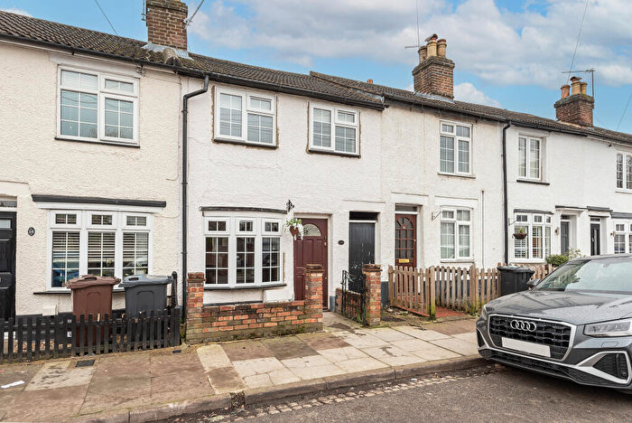 2 Bedroom Terraced House For Sale In Boundary Road, St. Albans, AL1