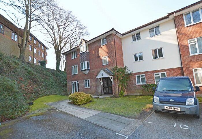1 Bedroom Flat To Rent In Alton, GU34