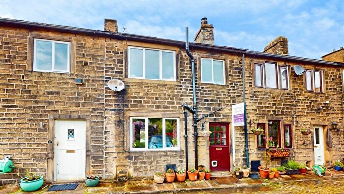 2 Bedroom Terraced House For Sale In Club Row, Wilsden, Bradford, BD15