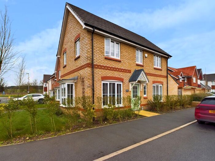 3 Bedroom Detached House For Sale In Weaver Grove, Shifnal, TF11