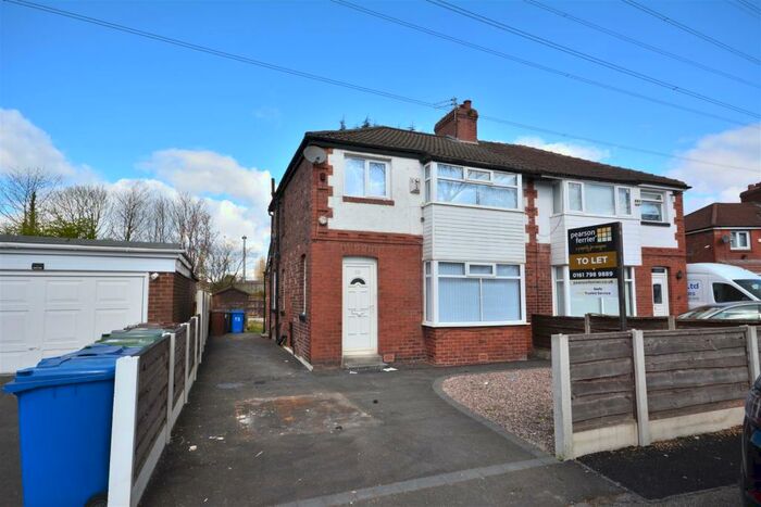3 Bedroom Semi-Detached House To Rent In Kenilworth Avenue, Whitefield, Manchester, M45