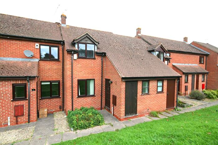 2 Bedroom Terraced House For Sale In London Road, Wheatley, OX33