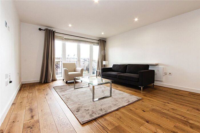 2 Bedroom Flat To Rent In Maltby Street, London, SE1