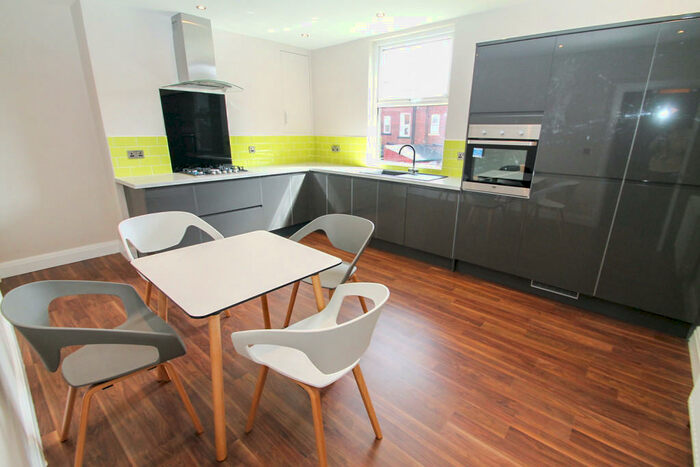 4 Bedroom Terraced House To Rent In Carberry Road, Hyde Park, Leeds, LS6