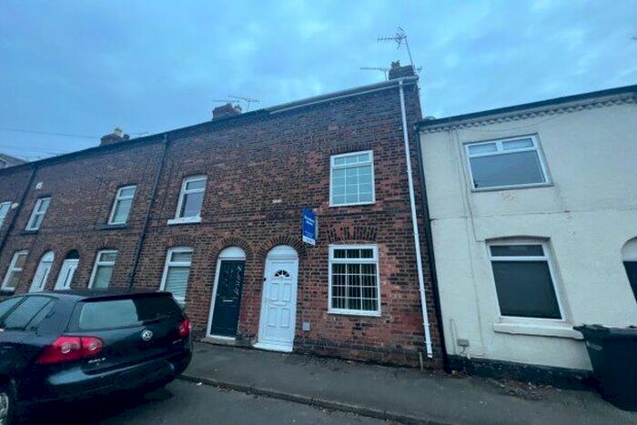 3 Bedroom Property To Rent In Boundary Lane, Caer, CH4
