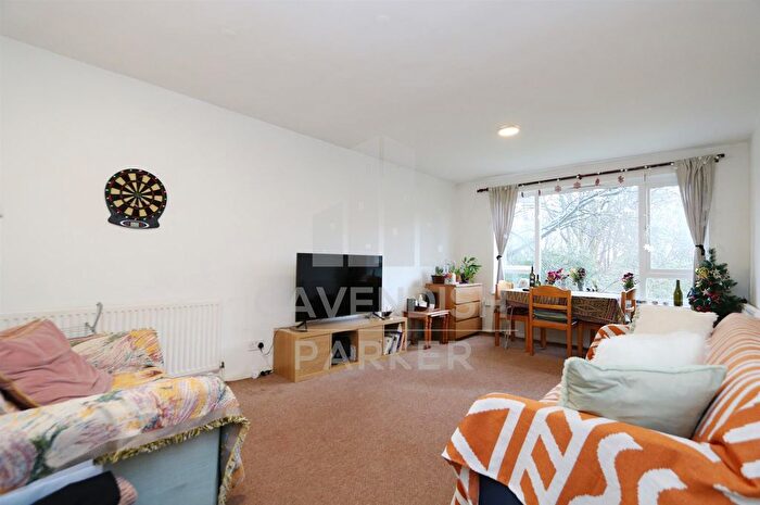 2 Bedroom Flat To Rent In Marbleford Court, Hornsey Lane, Hornsey., N6