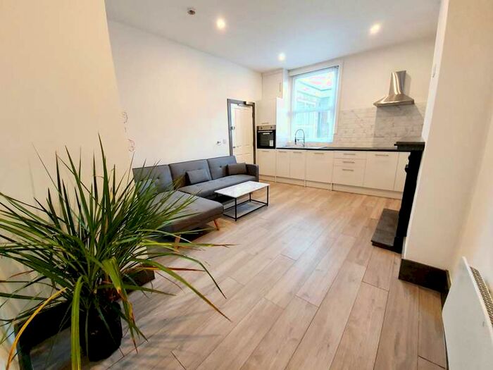 1 Bedroom Apartment To Rent In Hardshaw Street, St. Helens, WA10